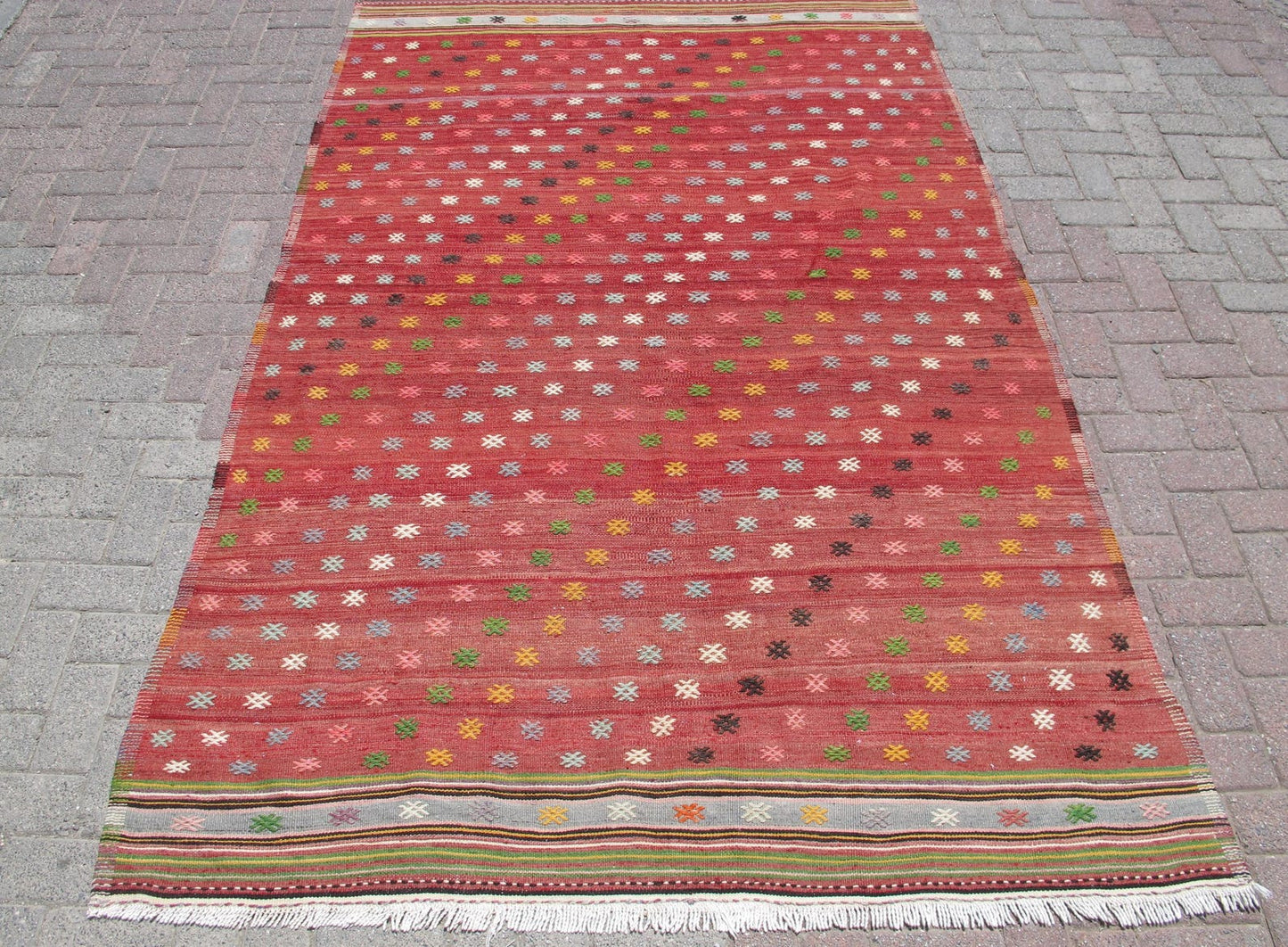 Vintage Red Kilim Rug Handmade Embroidered Kilim 5'6 x 8'9