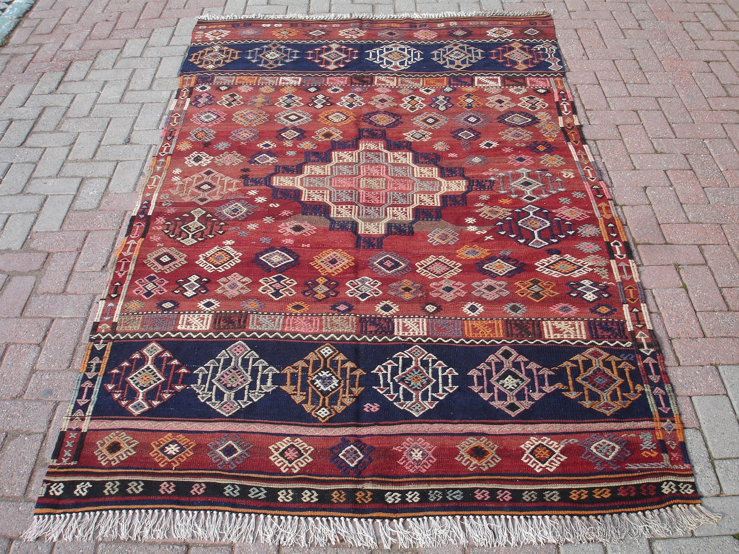 Antique Style Kilim Rug with Red Blue Color 5'1 x 8'5