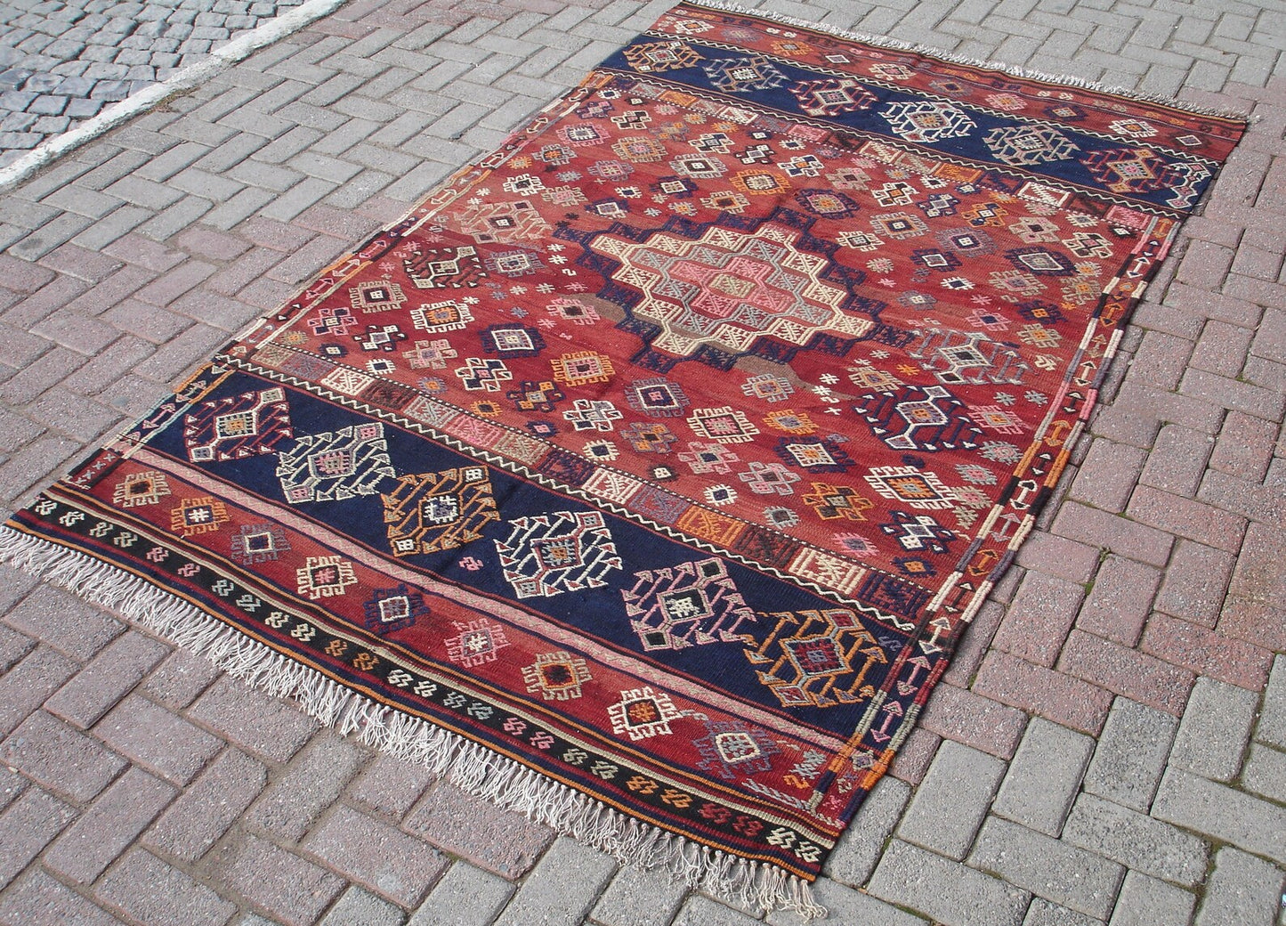 Antique Style Kilim Rug with Red Blue Color 5'1 x 8'5