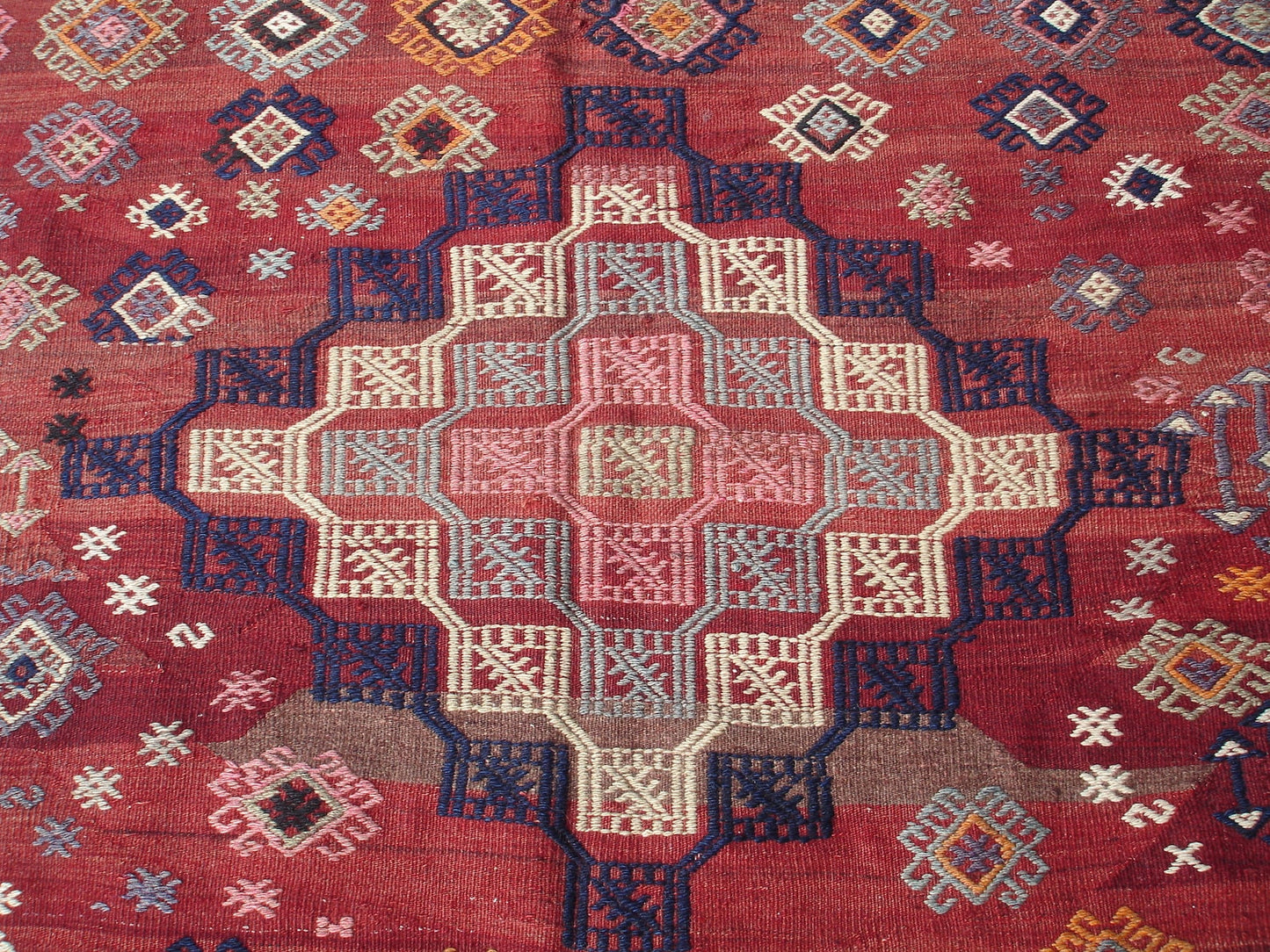 Antique Style Kilim Rug with Red Blue Color 5'1 x 8'5