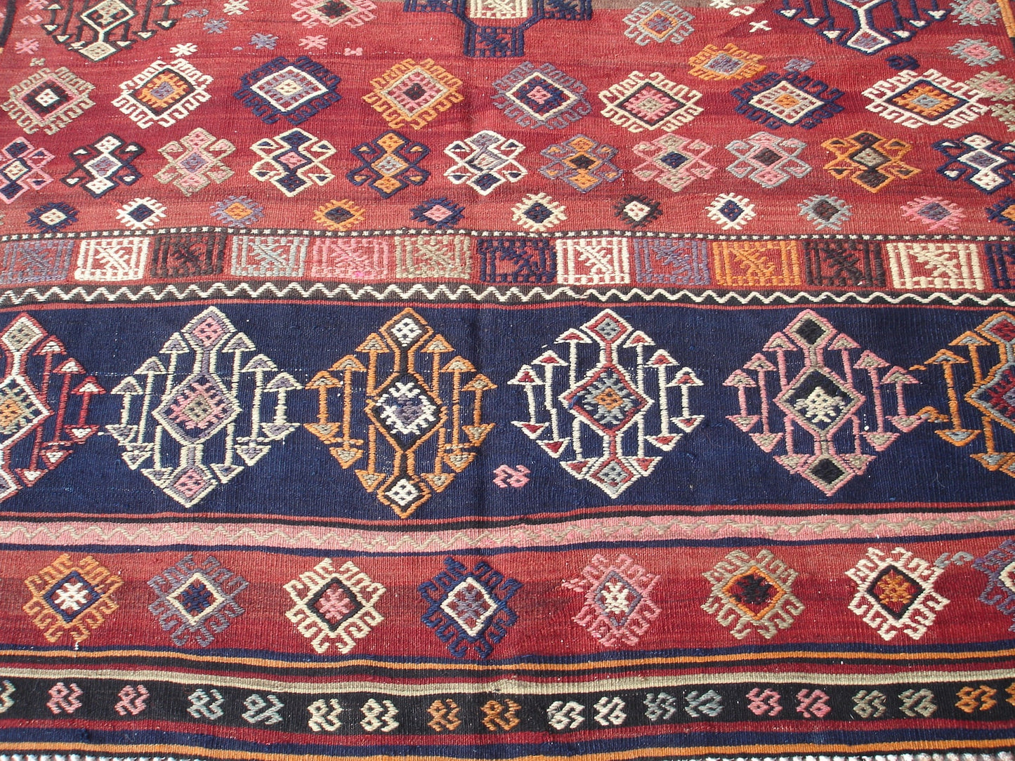 Antique Style Kilim Rug with Red Blue Color 5'1 x 8'5