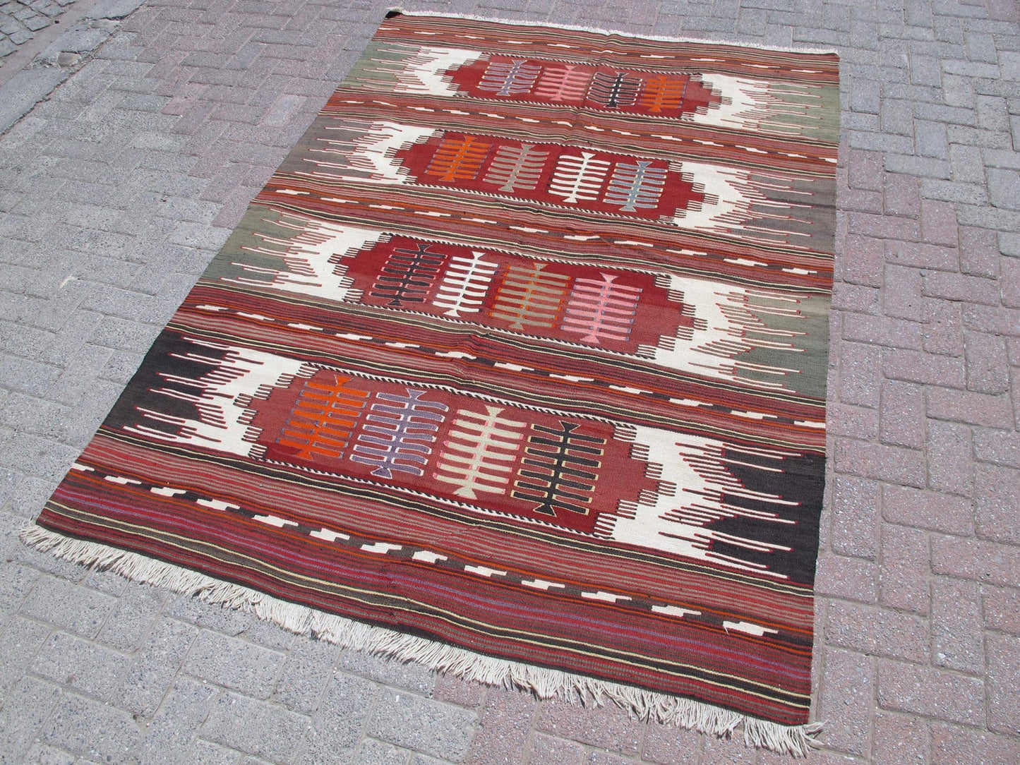 Anatolian Ethnic Kilim Rug Large Carpet 5'6 x 7'7